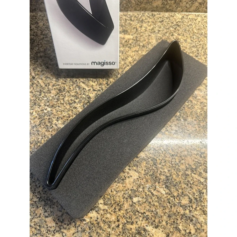 Magisso Cake Server Pure Black‎ One-Handed Slicer Lifter Tool Maria Kivijarvi